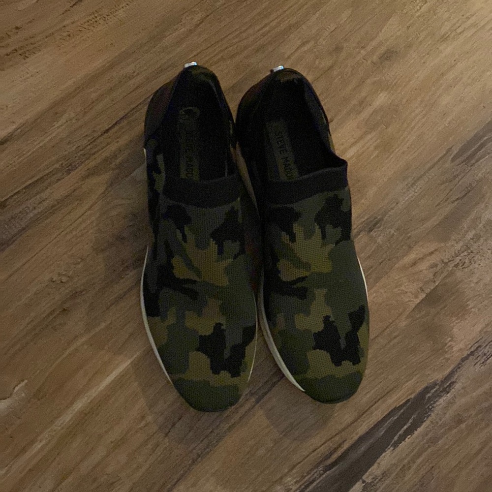 Steve Madden camo platforms